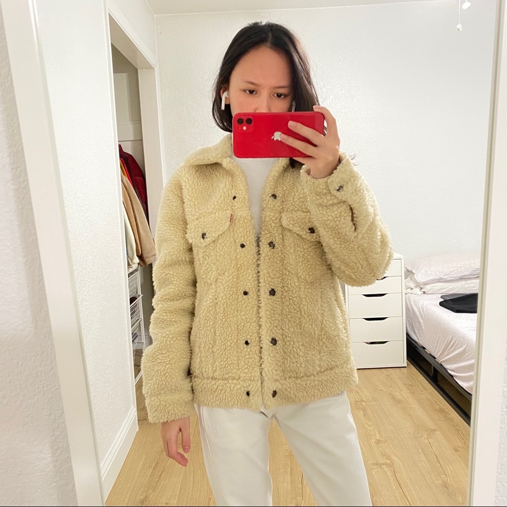 Levi’s Sherpa Trucker Jacket